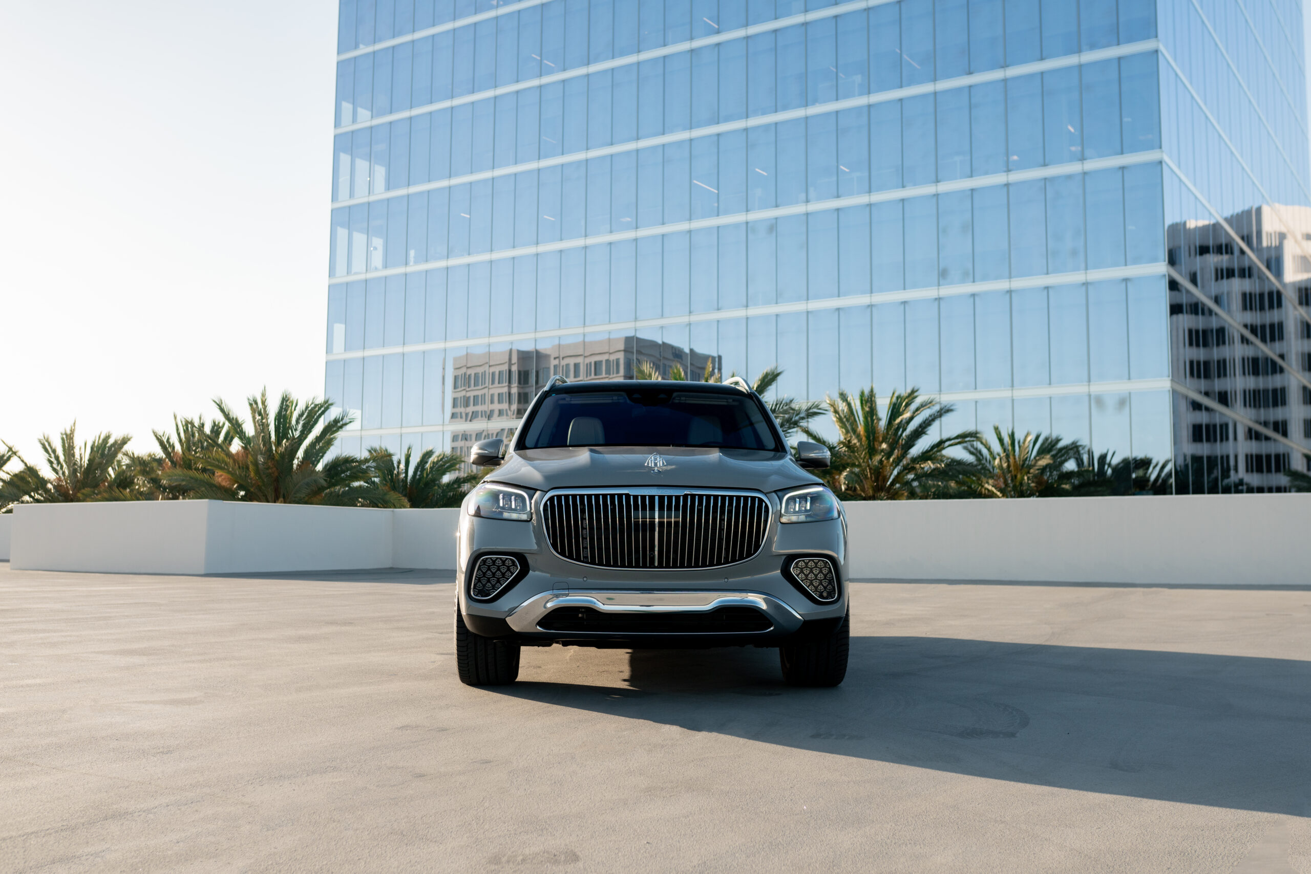 Rent White Mercedes Maybach GLS 600