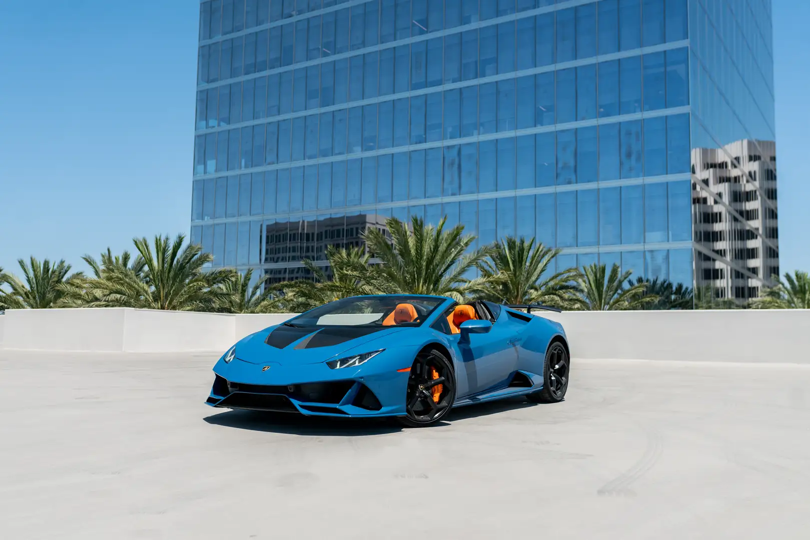Rent Blue Lamborghini Huracán Evo Spyder