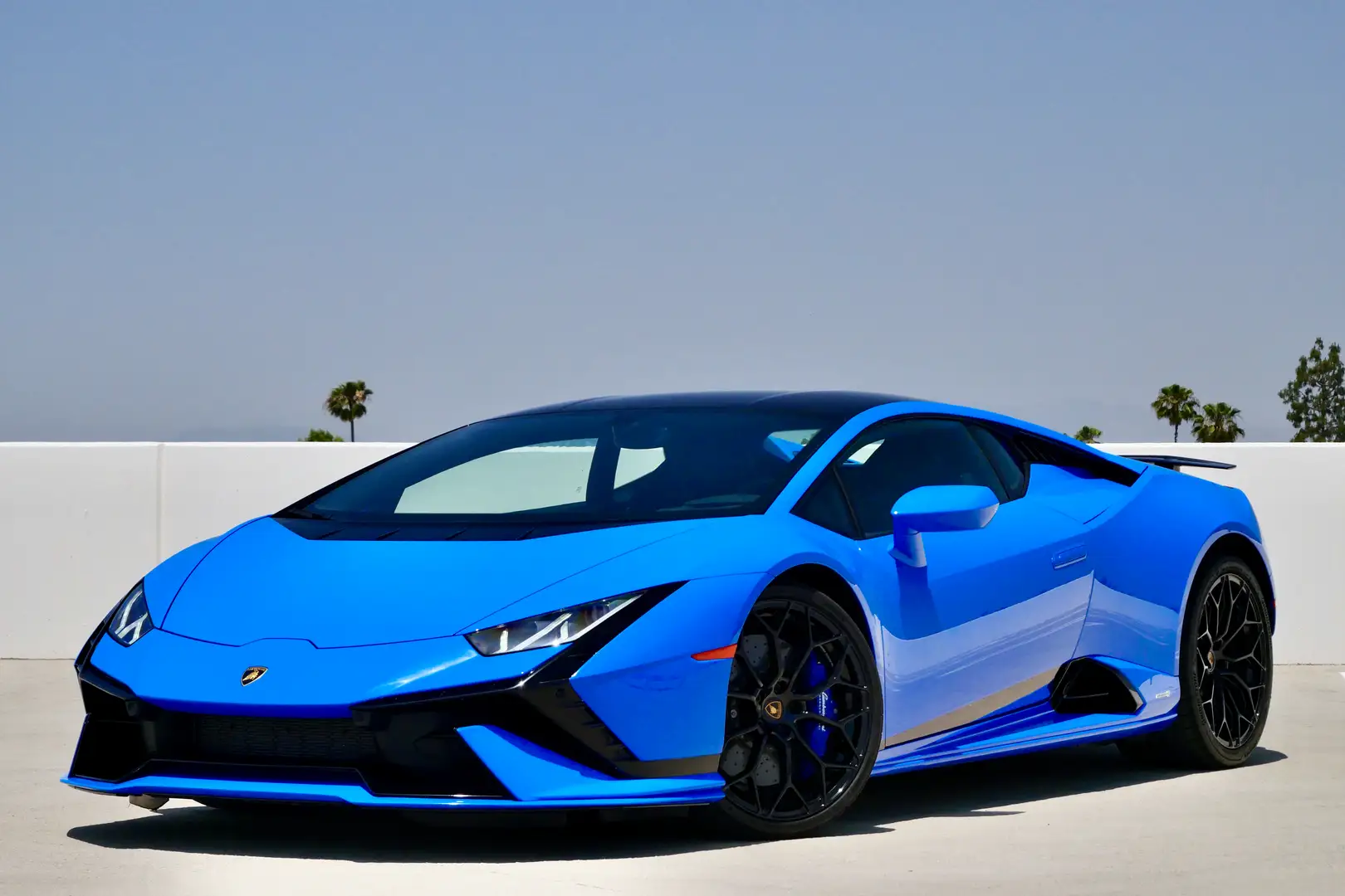 Rent Blue Lamborghini Huracan Tecnica
