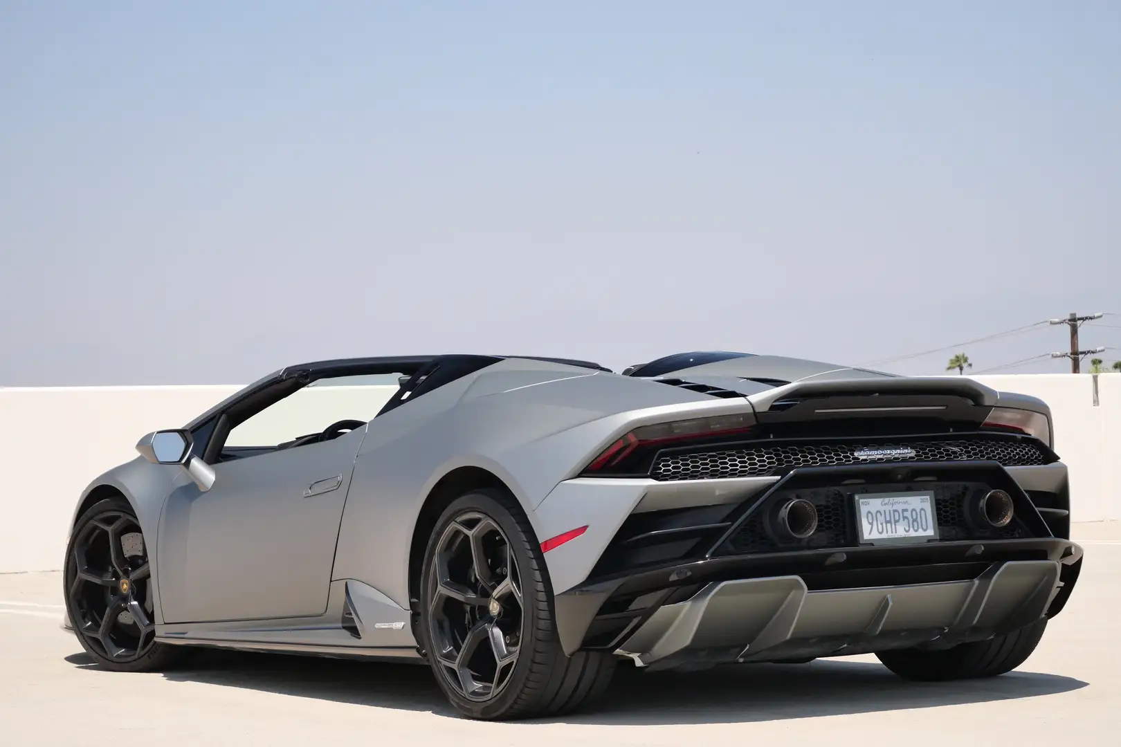 exotic car rental in Los Angeles