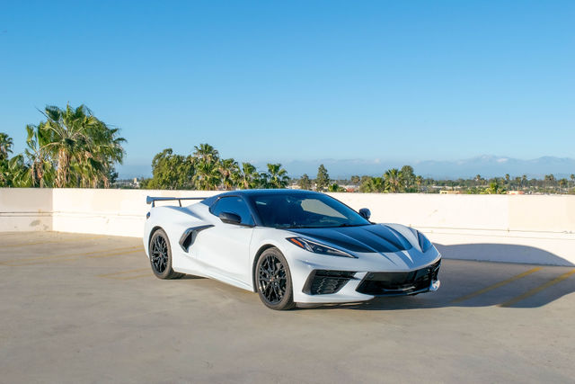 Rent White Corvette C8 Black